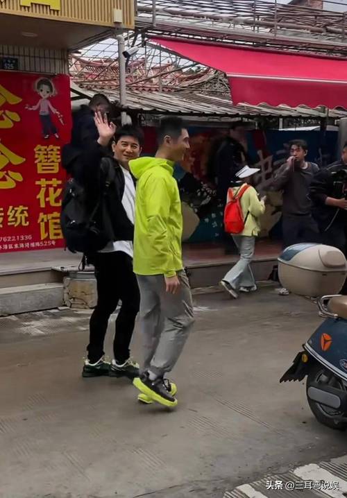 2025新奥历史开奖结果和吴奇隆戴婚戒录综艺与吴奇隆结婚戒指